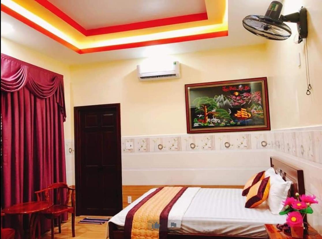 Khách Sạn Hồng Thu 2
