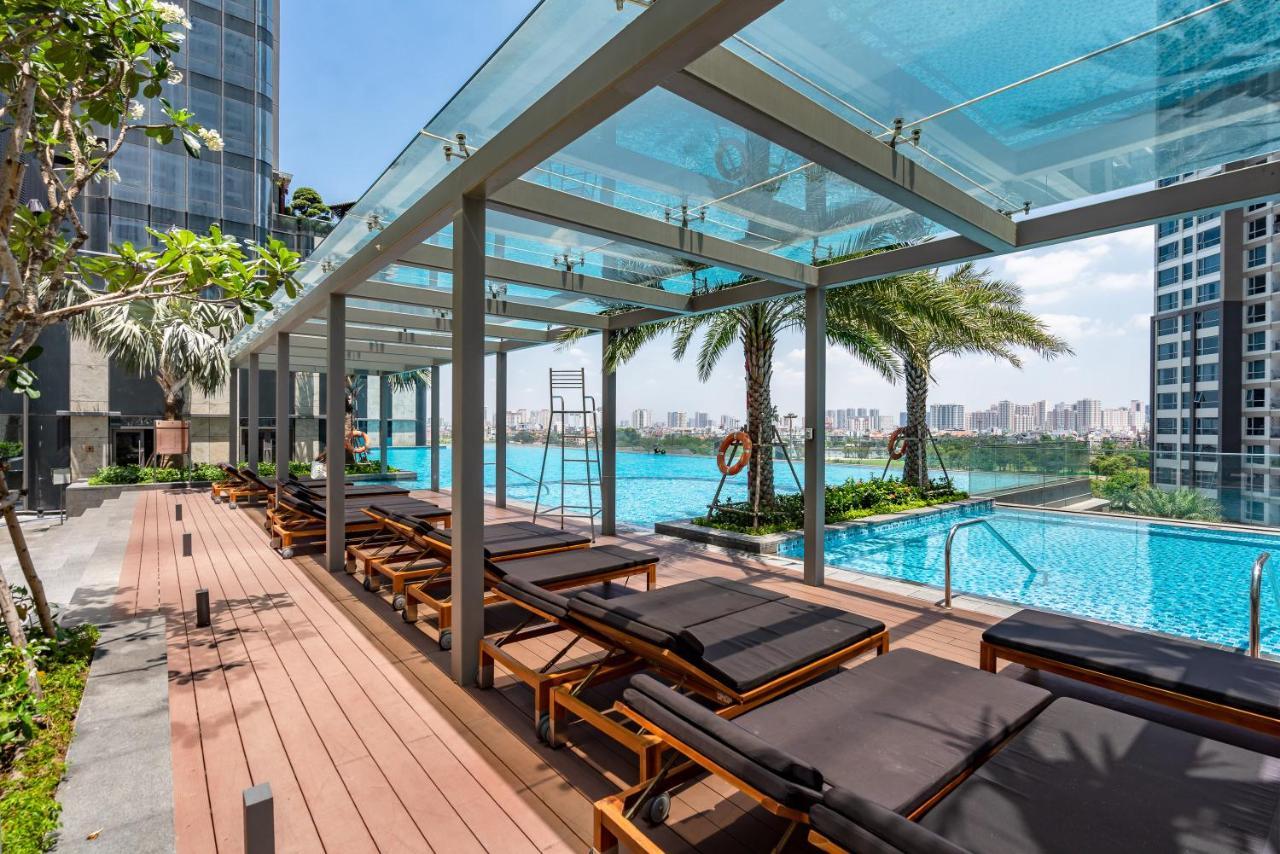 Landmark 81 *