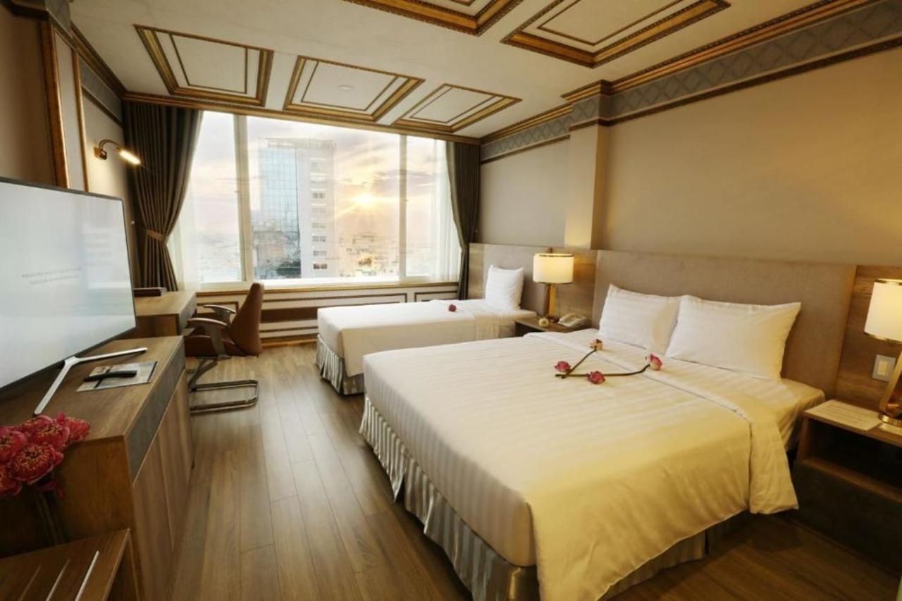 Lotus Saigon Hotel 4*