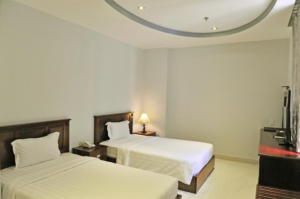 Phoenix Saigon Hotel