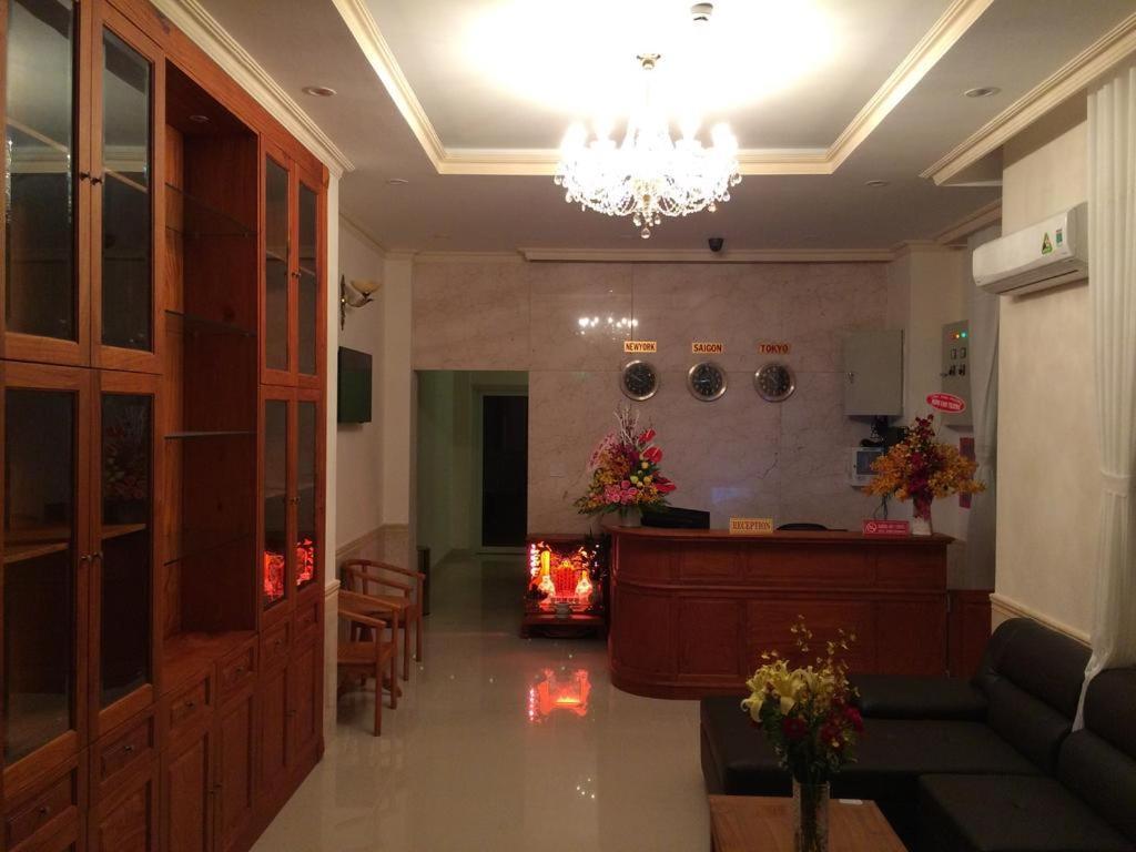 Phu Hoang Nam Hotel 2*