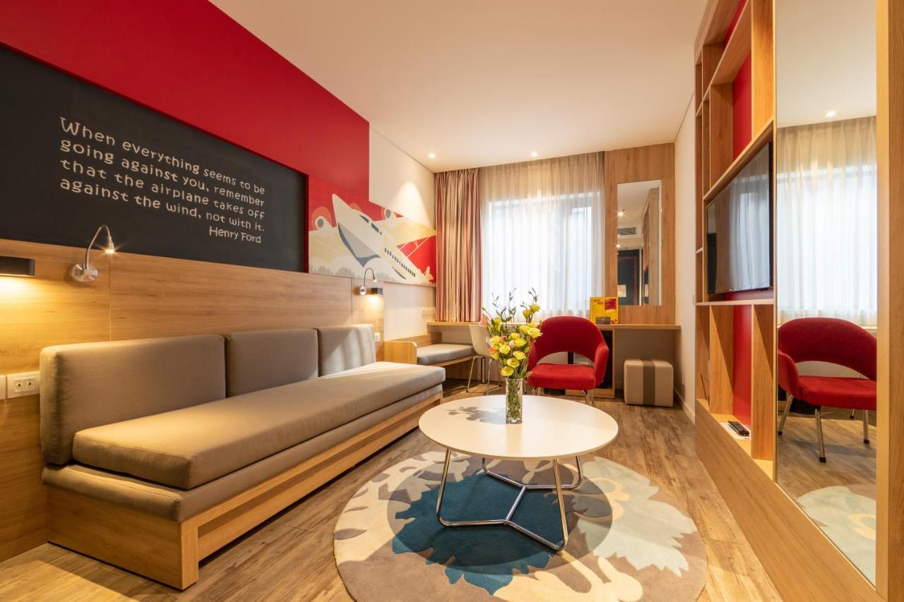Ibis Saigon Airport Ho Chi Minh City