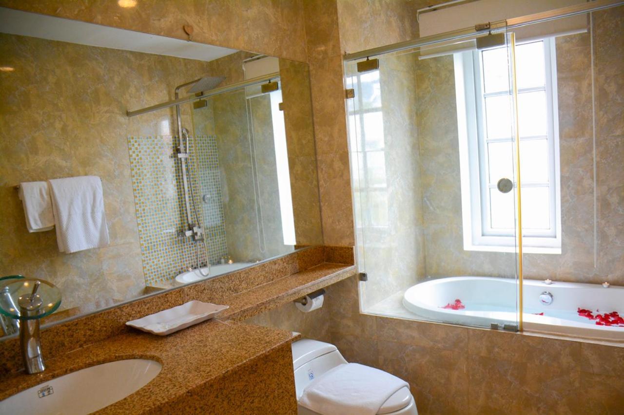 Hotel Golden &