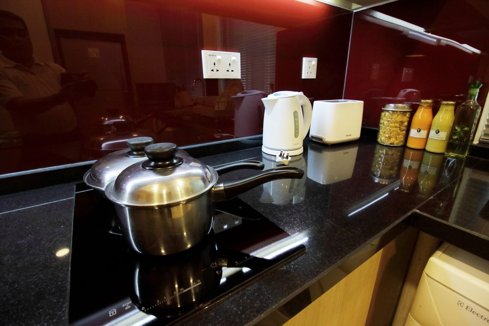 Somerset Aparthotel 5*