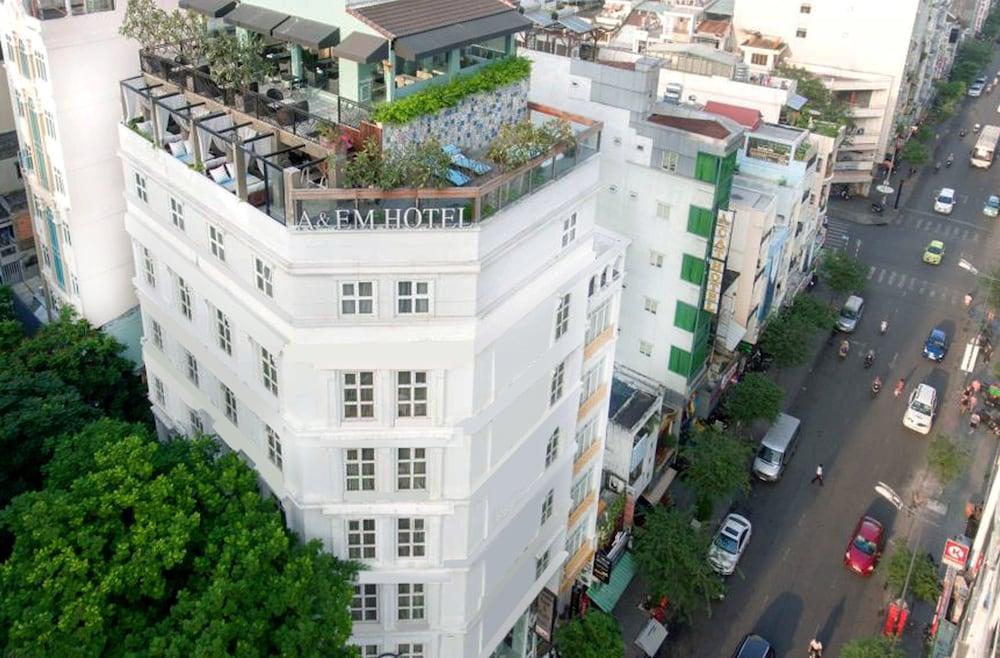 Hotel Me Saigon Boutique 5*