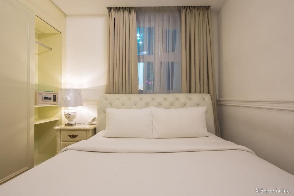 Me Saigon Boutique Hotel