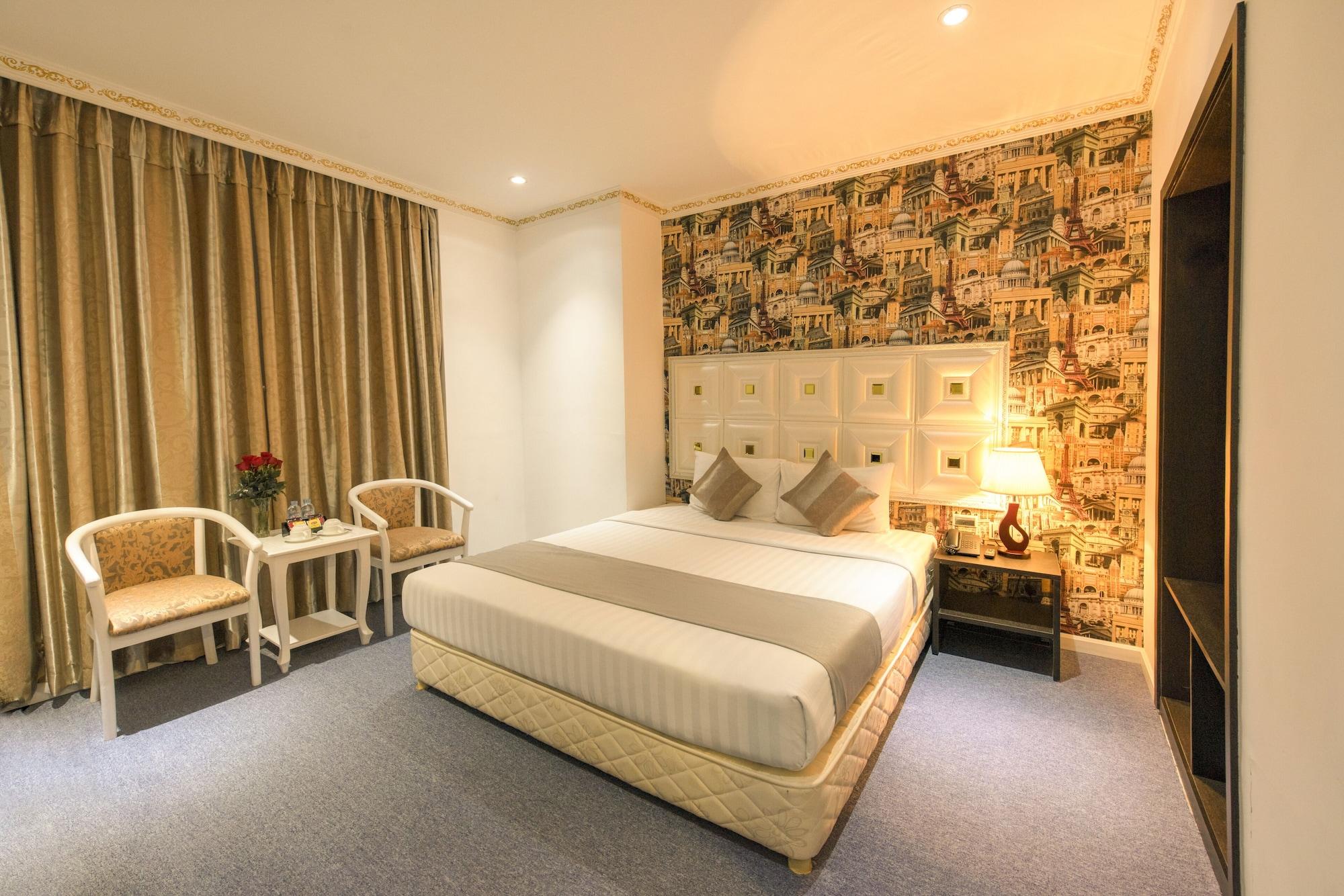 Hotel Golden Crown 3*