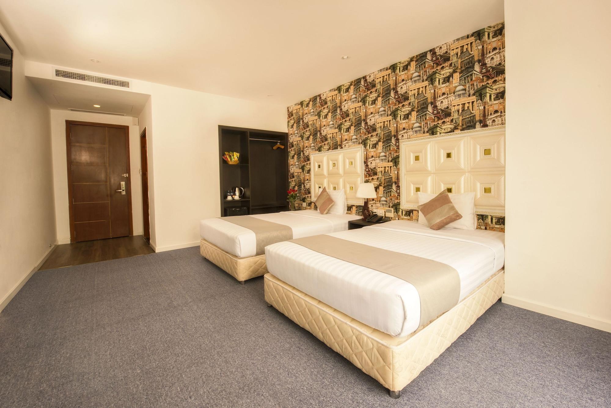 Hotel Golden Crown 3*
