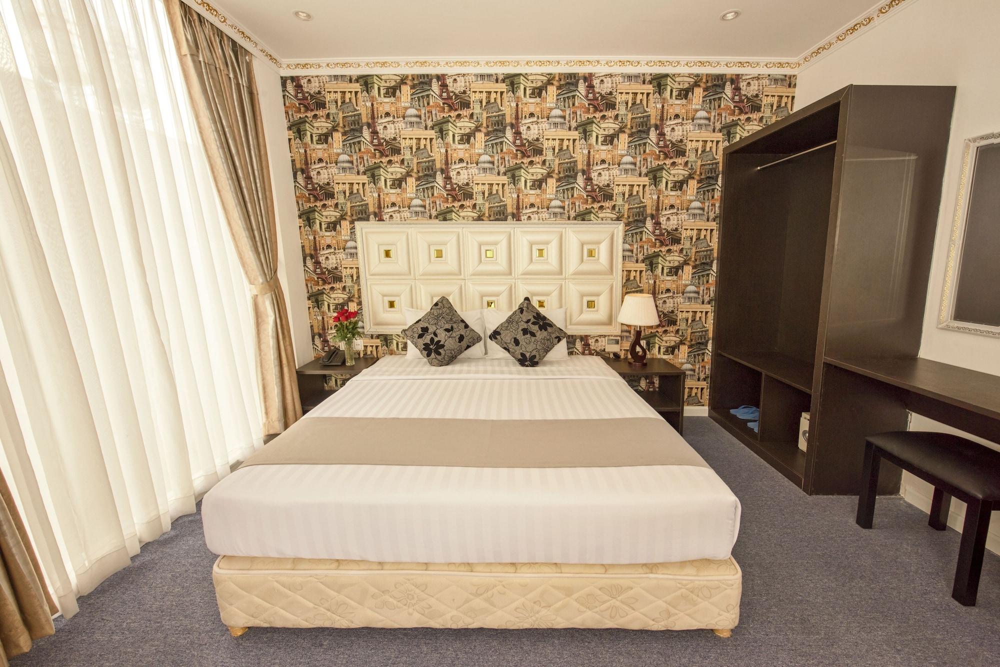 Golden Crown Hotel