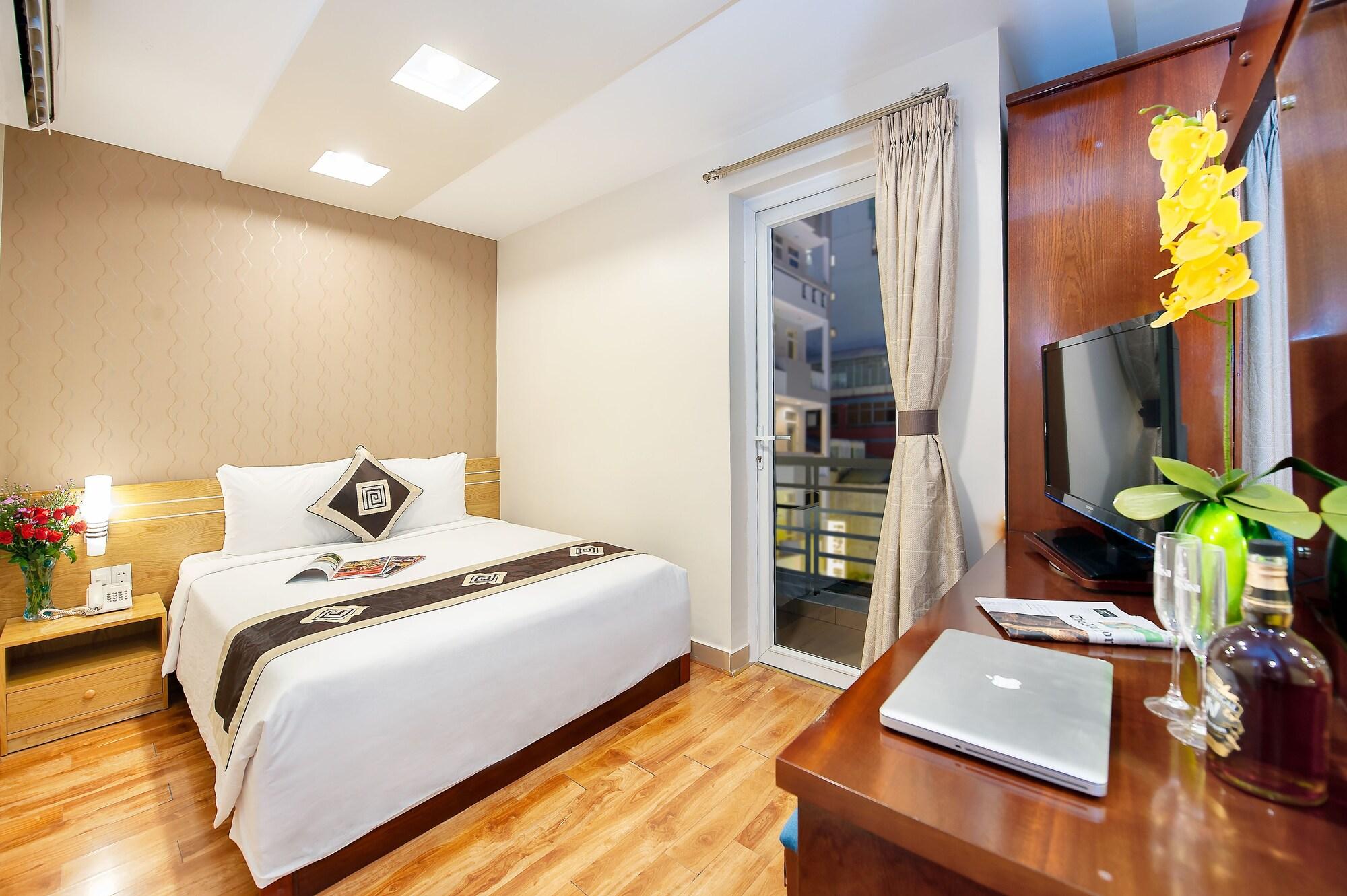 Eden Garden - Bùi Viện Street 3*