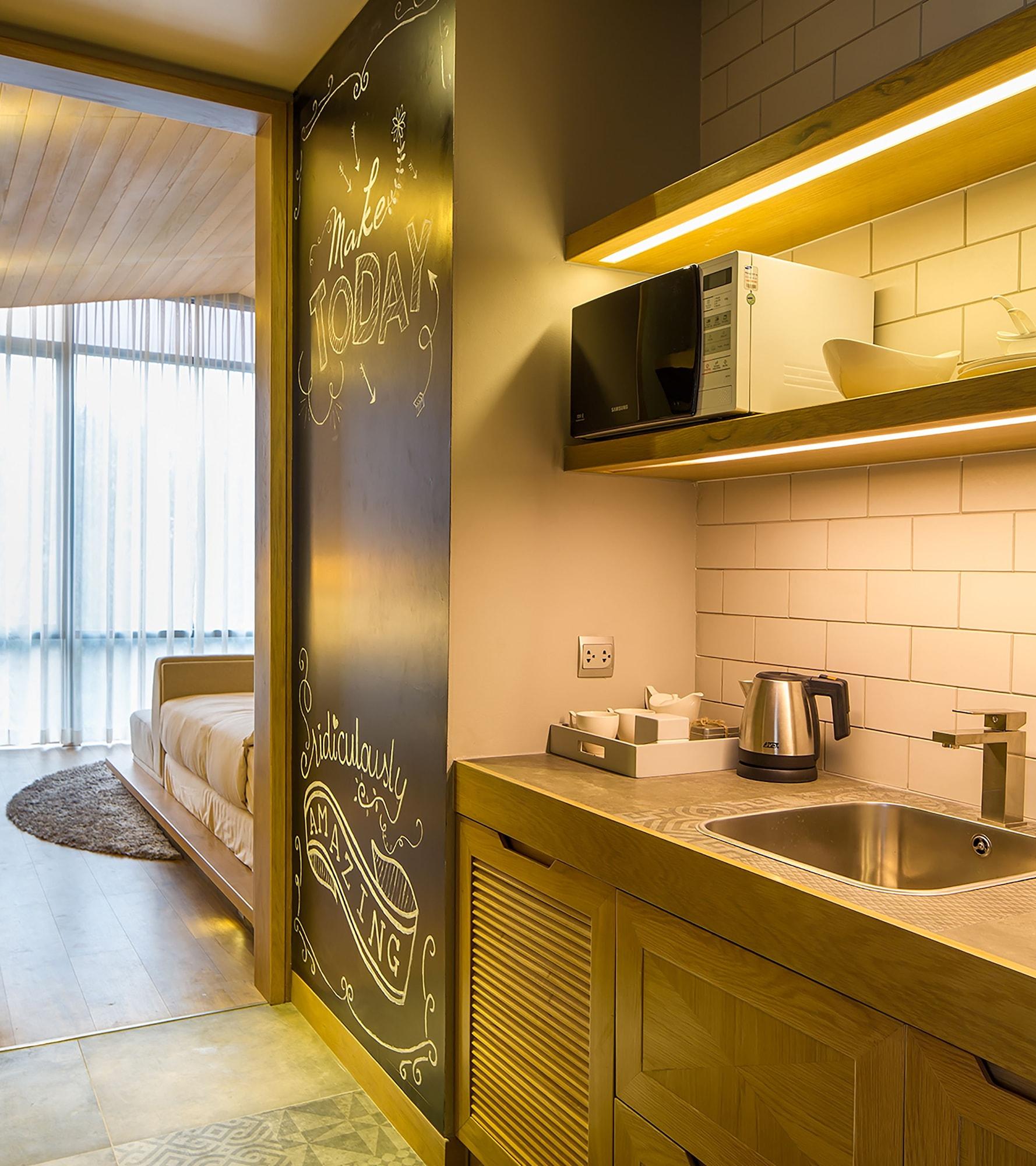 Fusion Saigon Hotel 4*