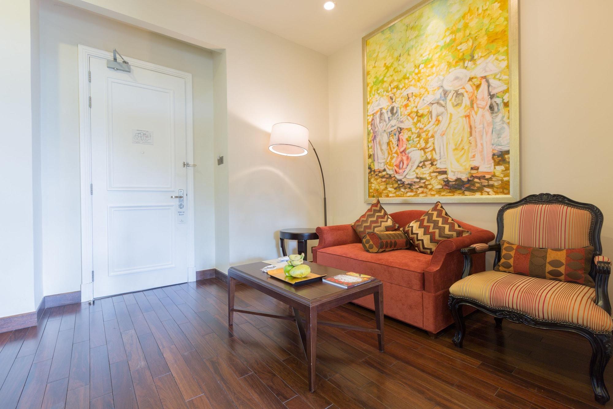 Hotel Song Saigon 4*
