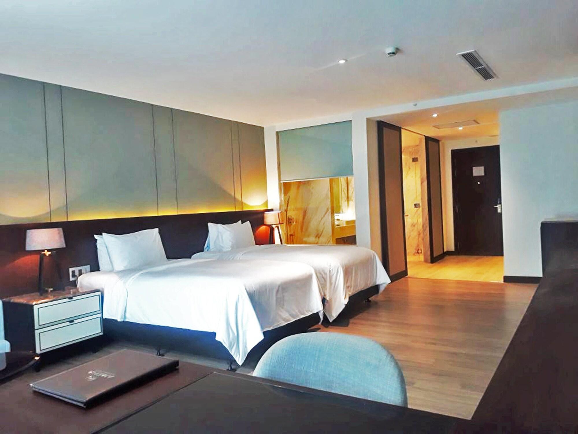 Hotel Amena Residences & Managed By Melia