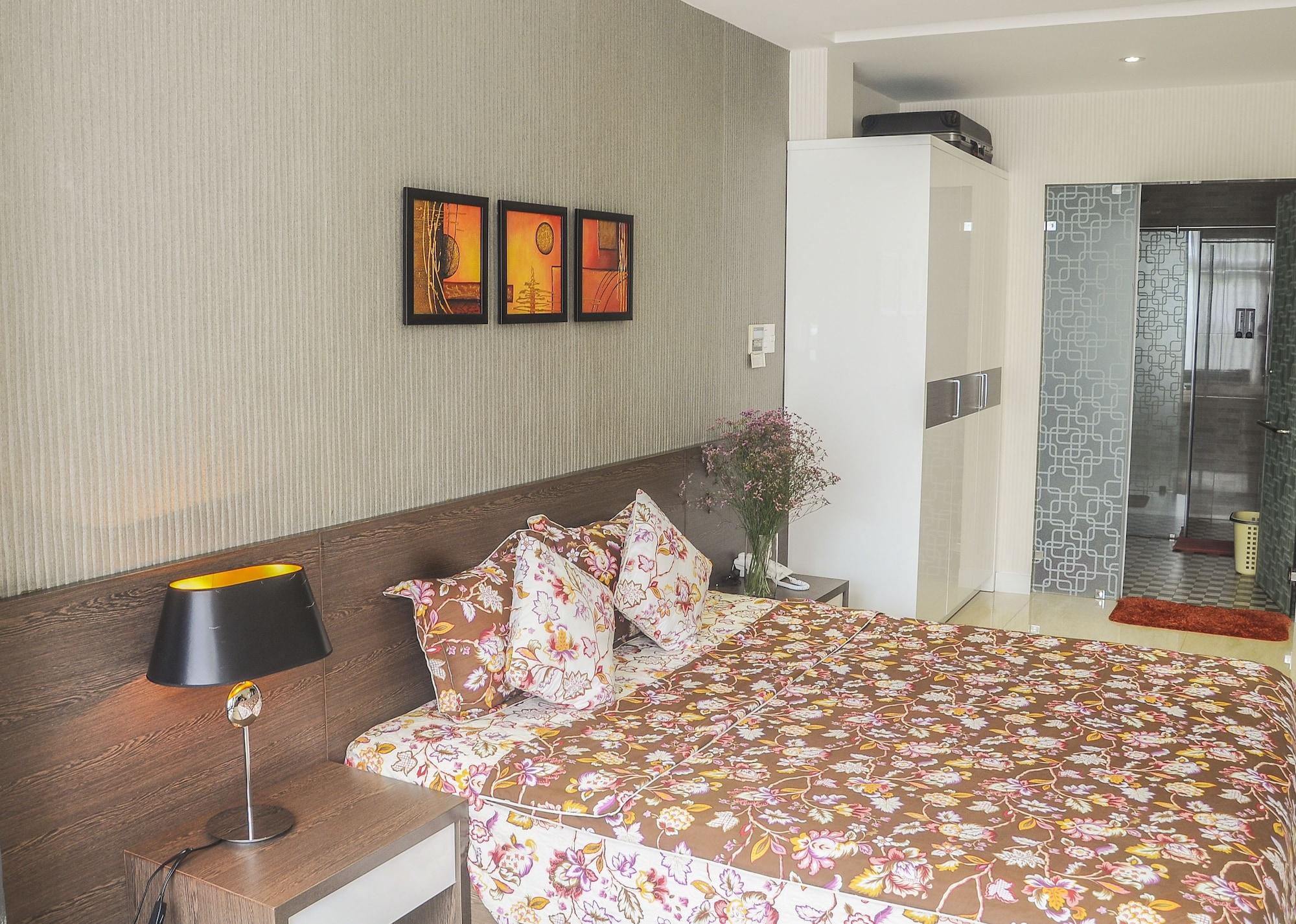Sunny Serviced Apartment *