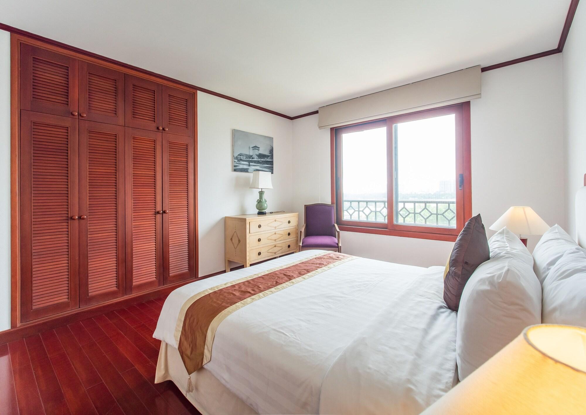 Saigon Domaine Luxury Residences 5*