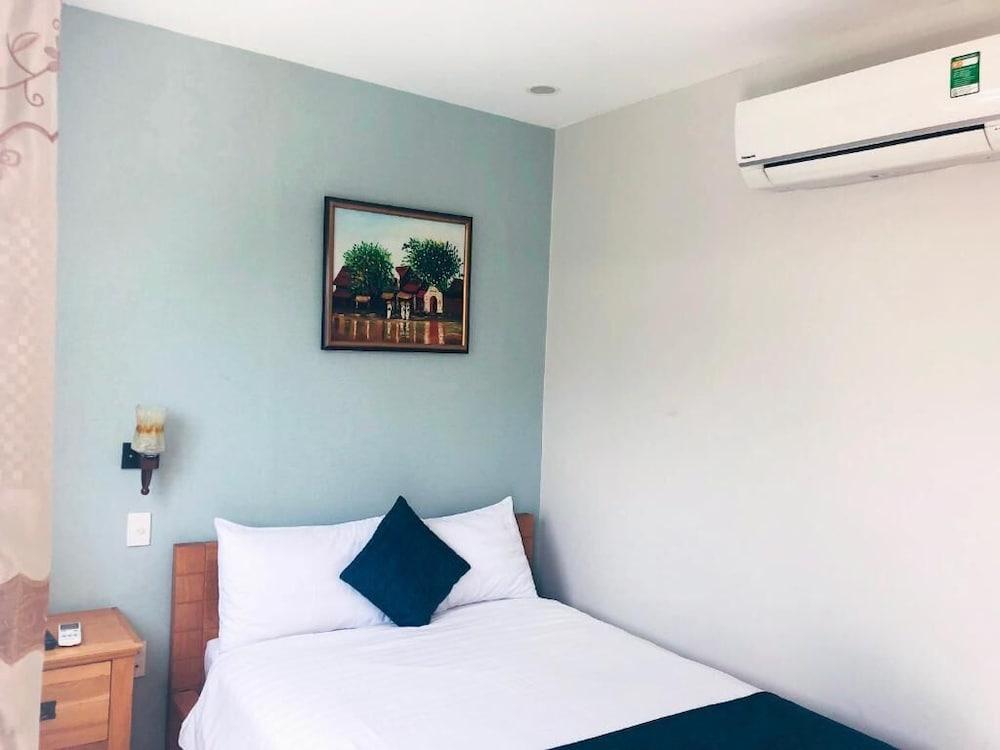 Khách sạn hẻo lánh Hanz Luân Vũ