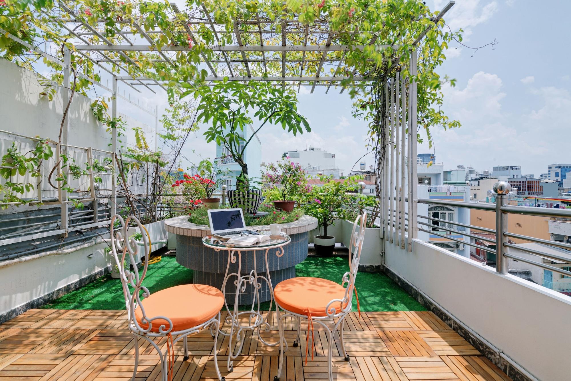 Chez Mimosa Boutique - New Address 135 Tran Hung Dao 3* TP. Hồ Chí Minh