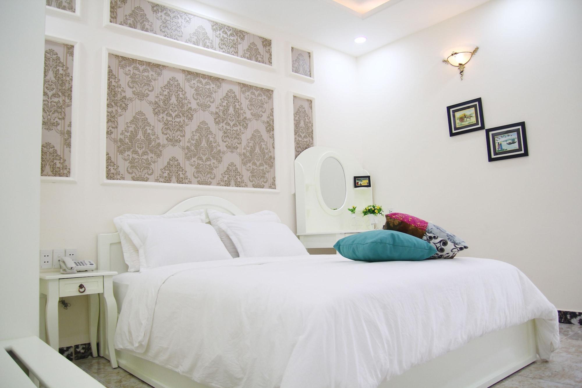 Khách sạn Chez Mimosa Boutique - New Address 135 Tran Hung Dao 3*