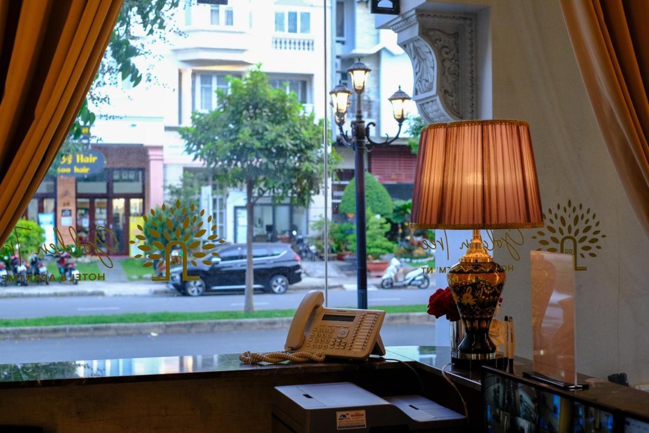 Golden Tree & Hotel