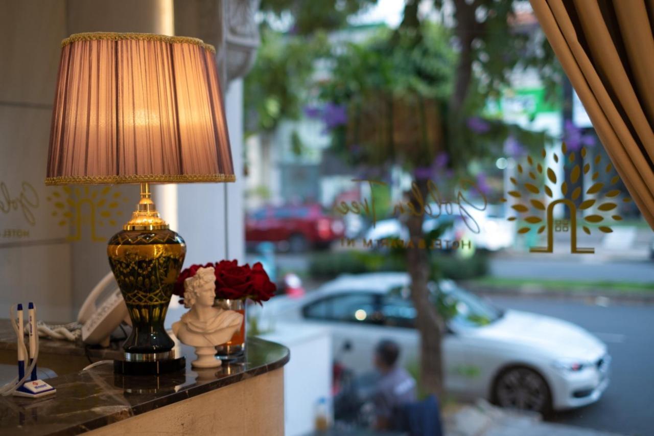 Golden Tree & Ho Chi Minh City