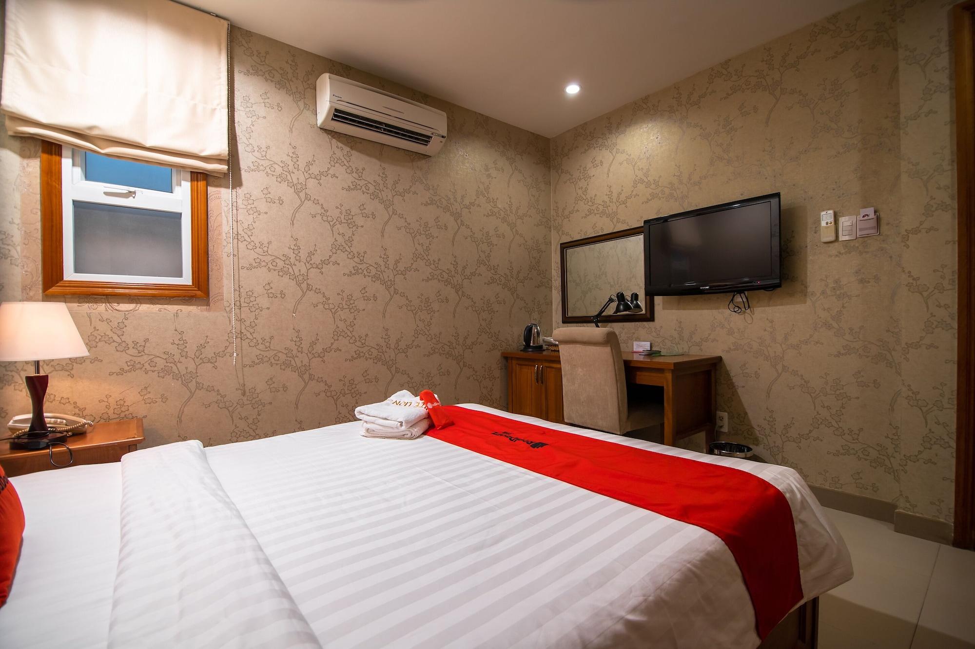 White Lion Hotel 3*