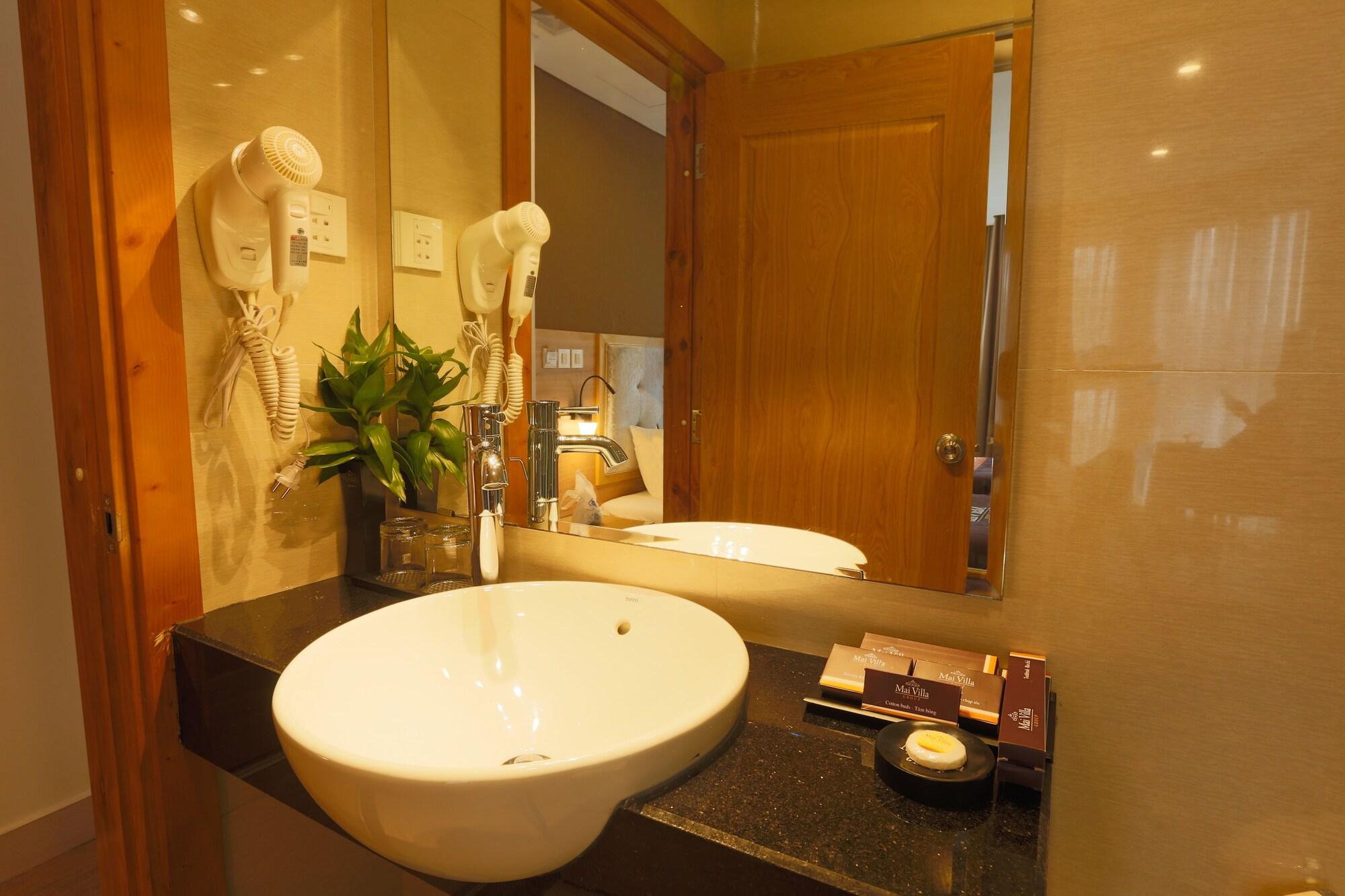 Hotel My - Airport 3*