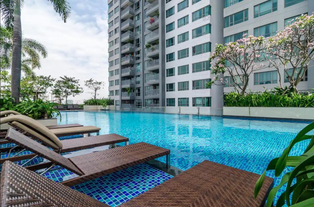 Studio River View-city View & Pool In Center - May Ho Chi Minh City