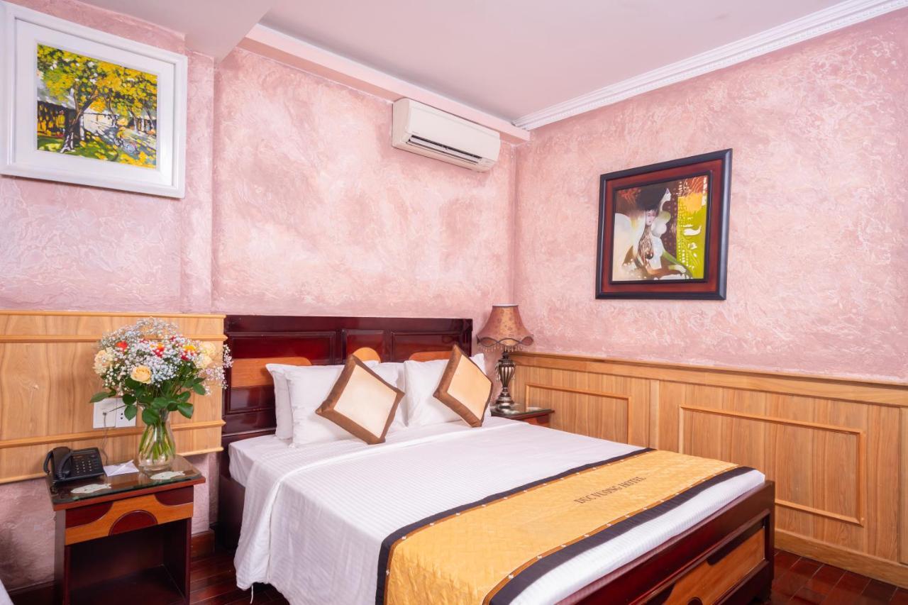 Duc Vuong Saigon - Bui Vien 3*