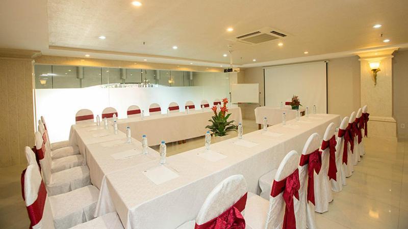 Hotel White Lion 3*