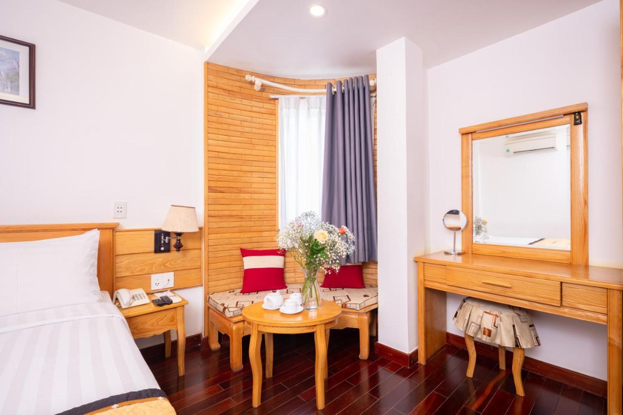 Duc Vuong Saigon - Bui Vien Hotel 3*