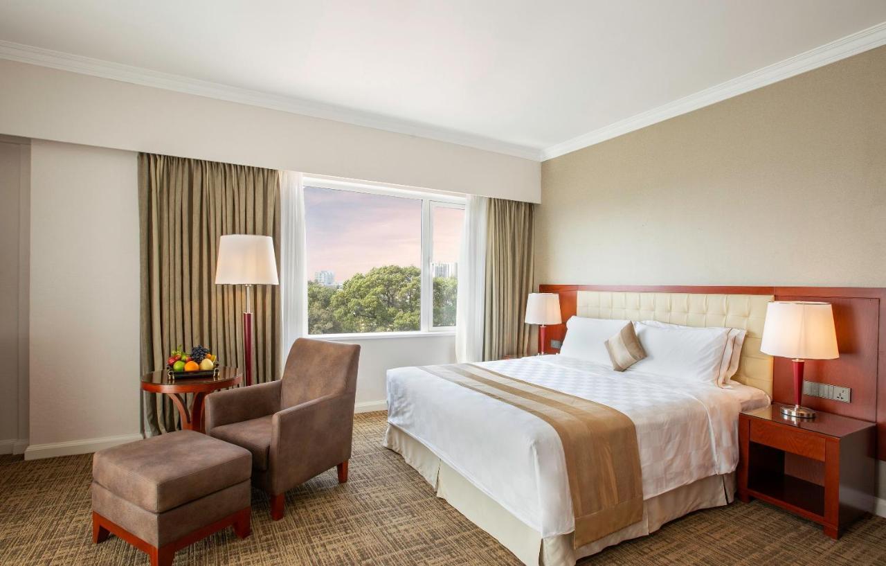 Equatorial Hotel Bandar Ho Chi Minh