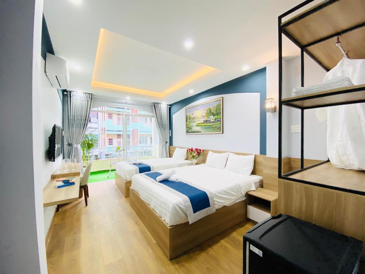 Away Do Quang Dau- Homestay, Center, D1 *