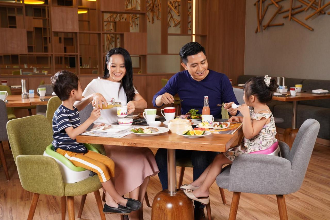 & Saigon Airport By Ihg 5*