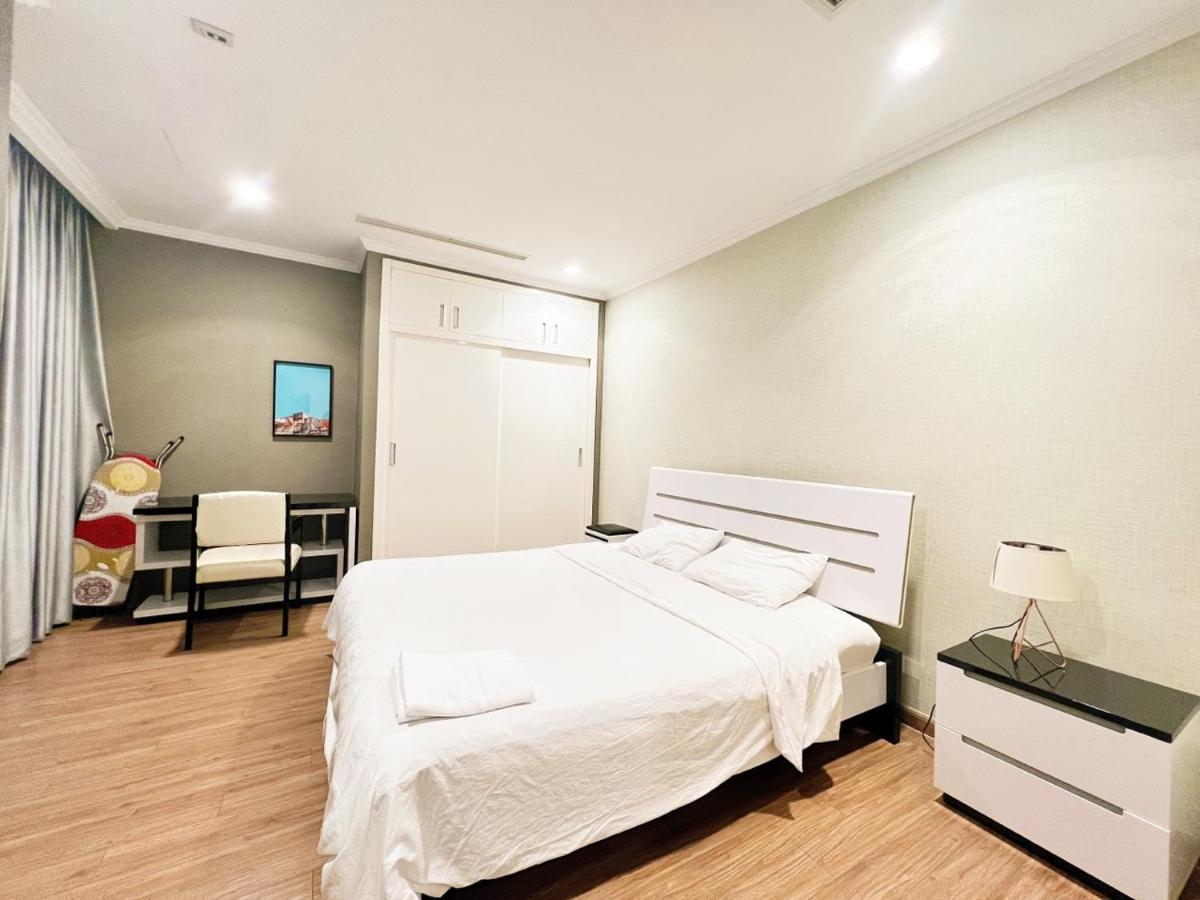 Vinhomes Central Park - Christine Properties * Ho Chi Minh City