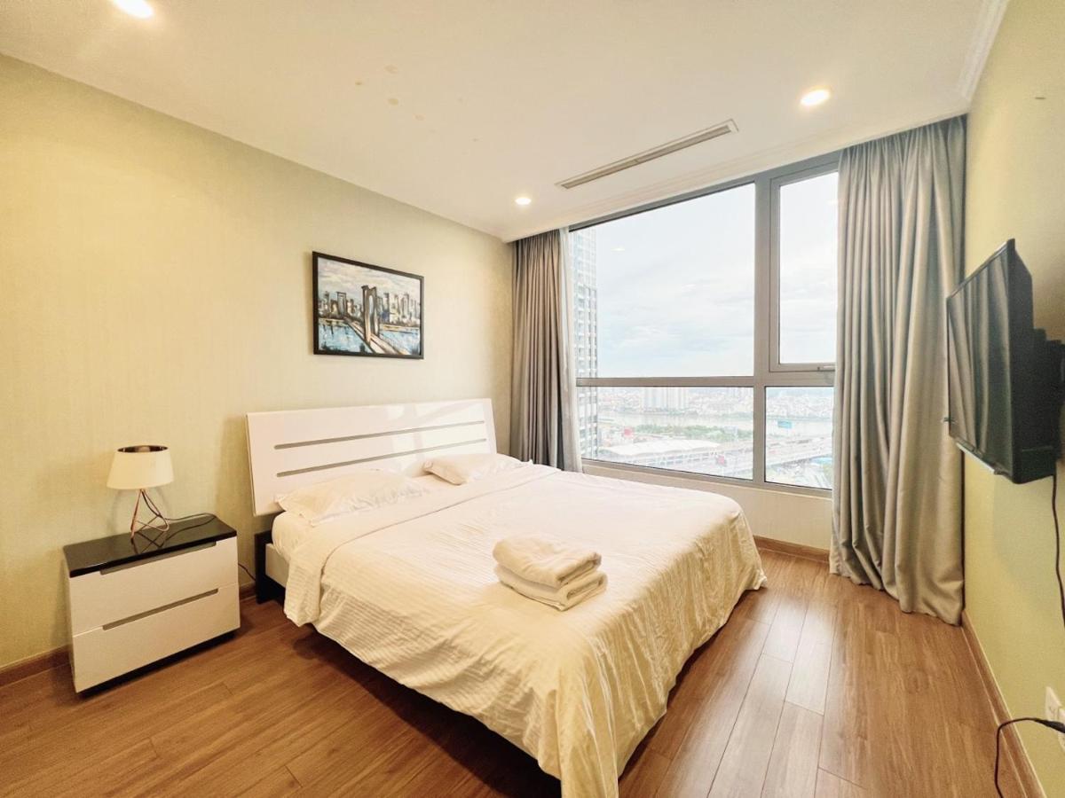 Apartment Vinhomes Central Park - Christine Properties