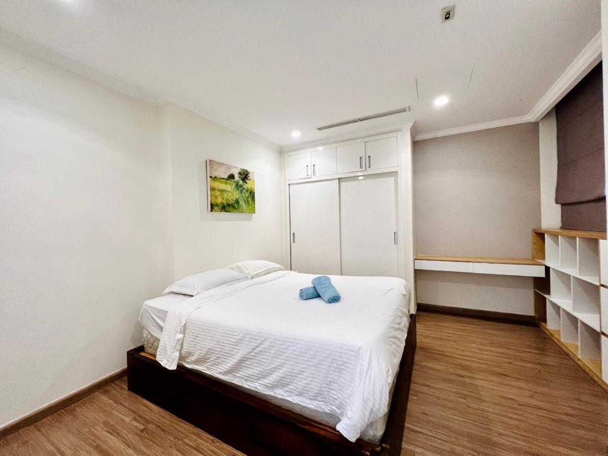 Vinhomes Central Park - Christine Properties Apartment *