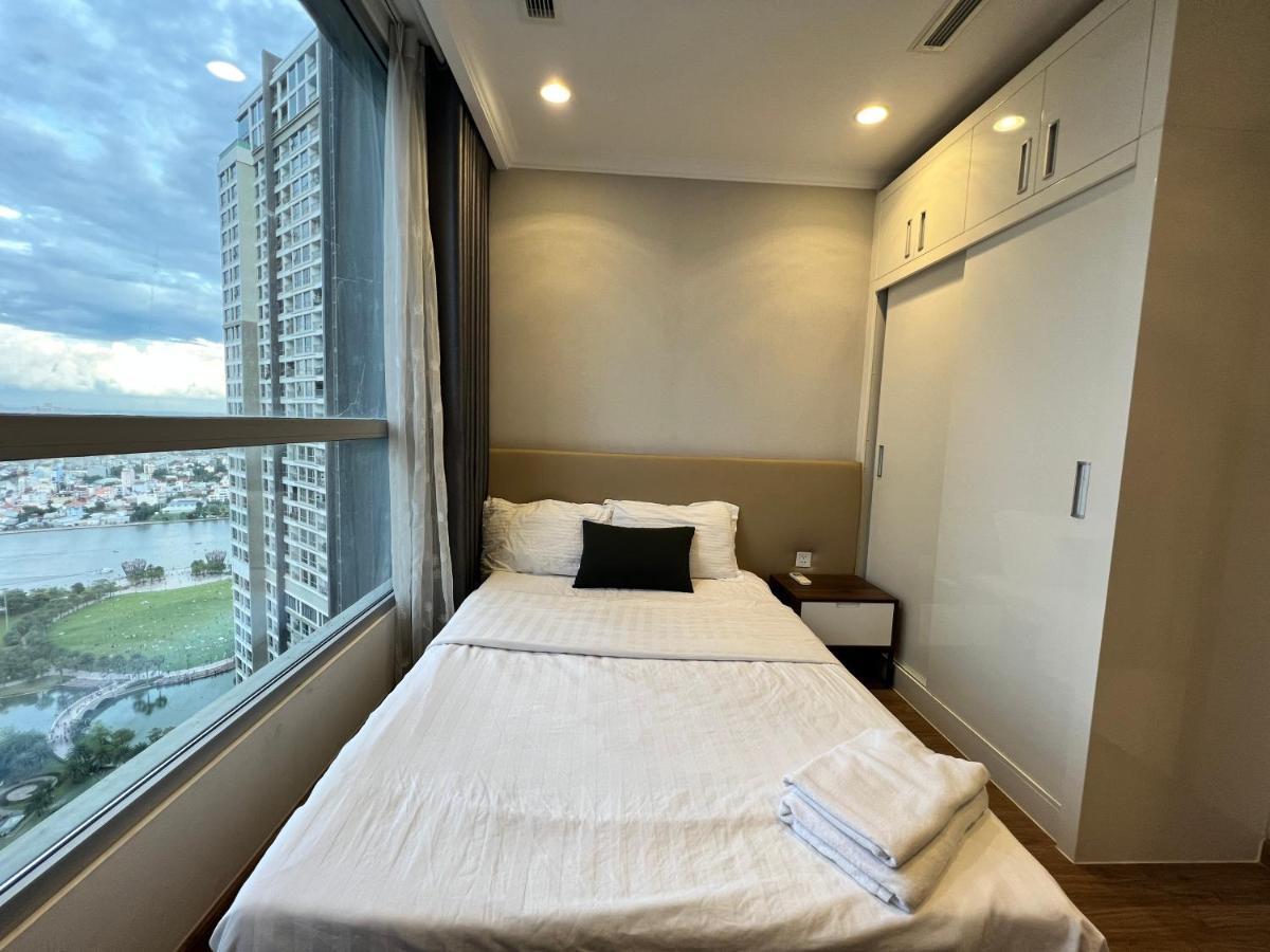 Vinhomes Central Park - Christine Properties Apartment