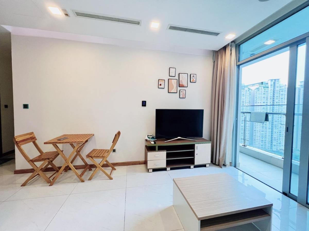 Vinhomes Central Park - Christine Properties Apartment