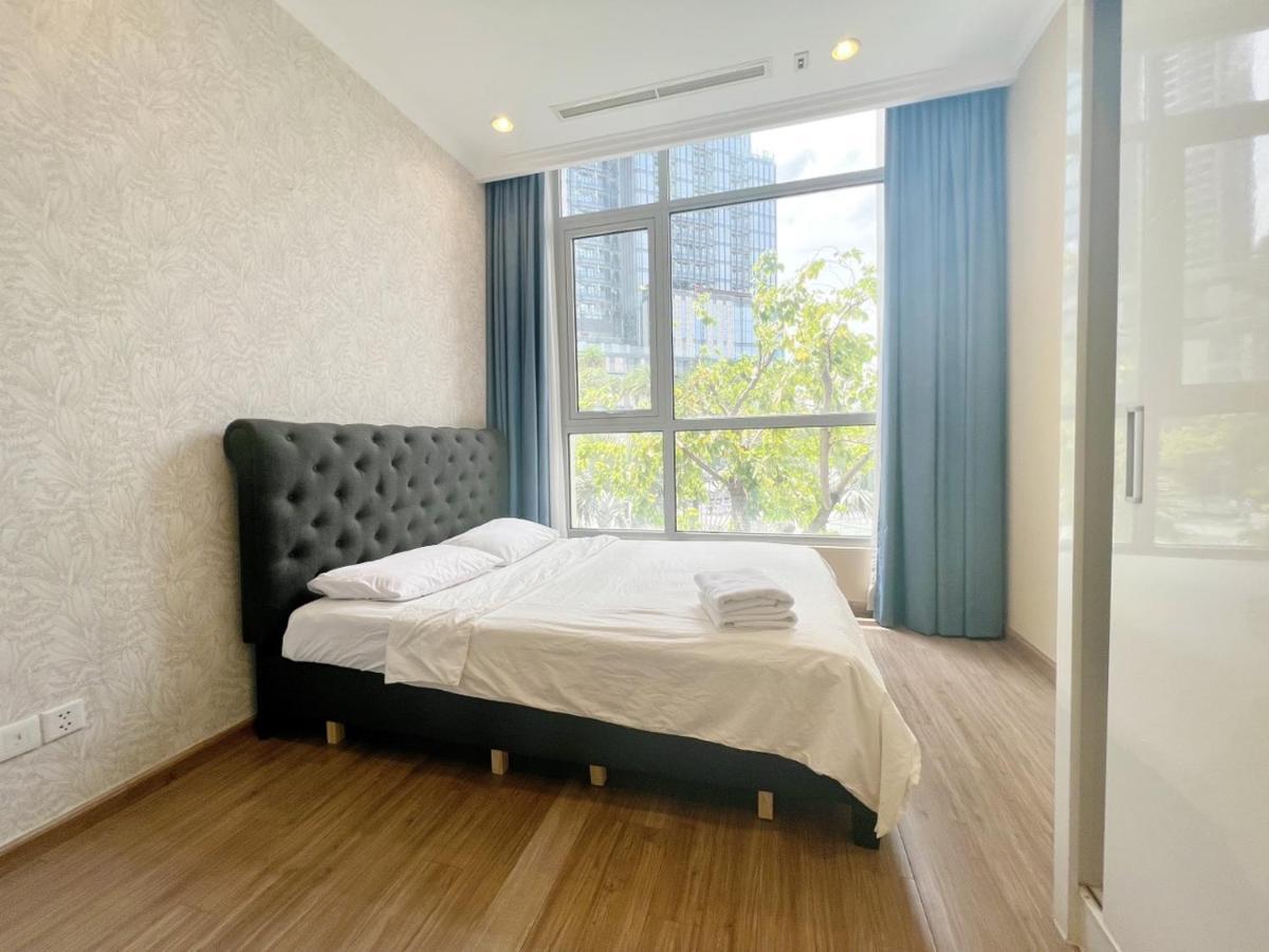 Vinhomes Central Park - Christine Properties Apartment