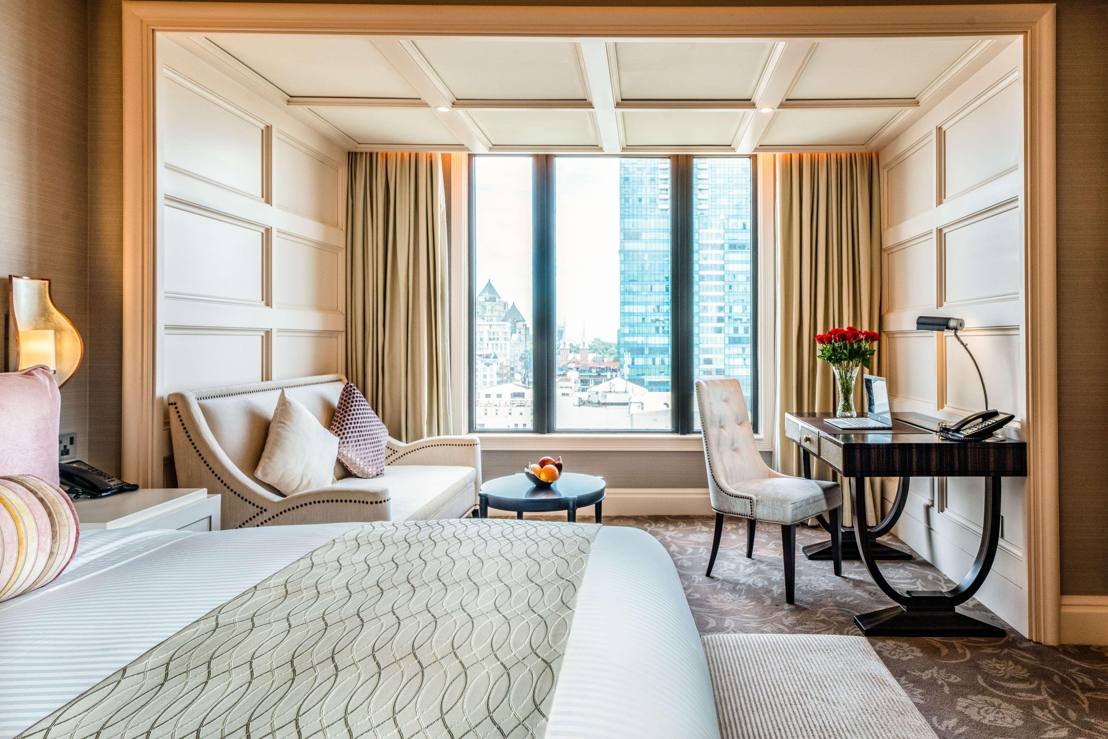 Khách sạn Caravelle Saigon 5*