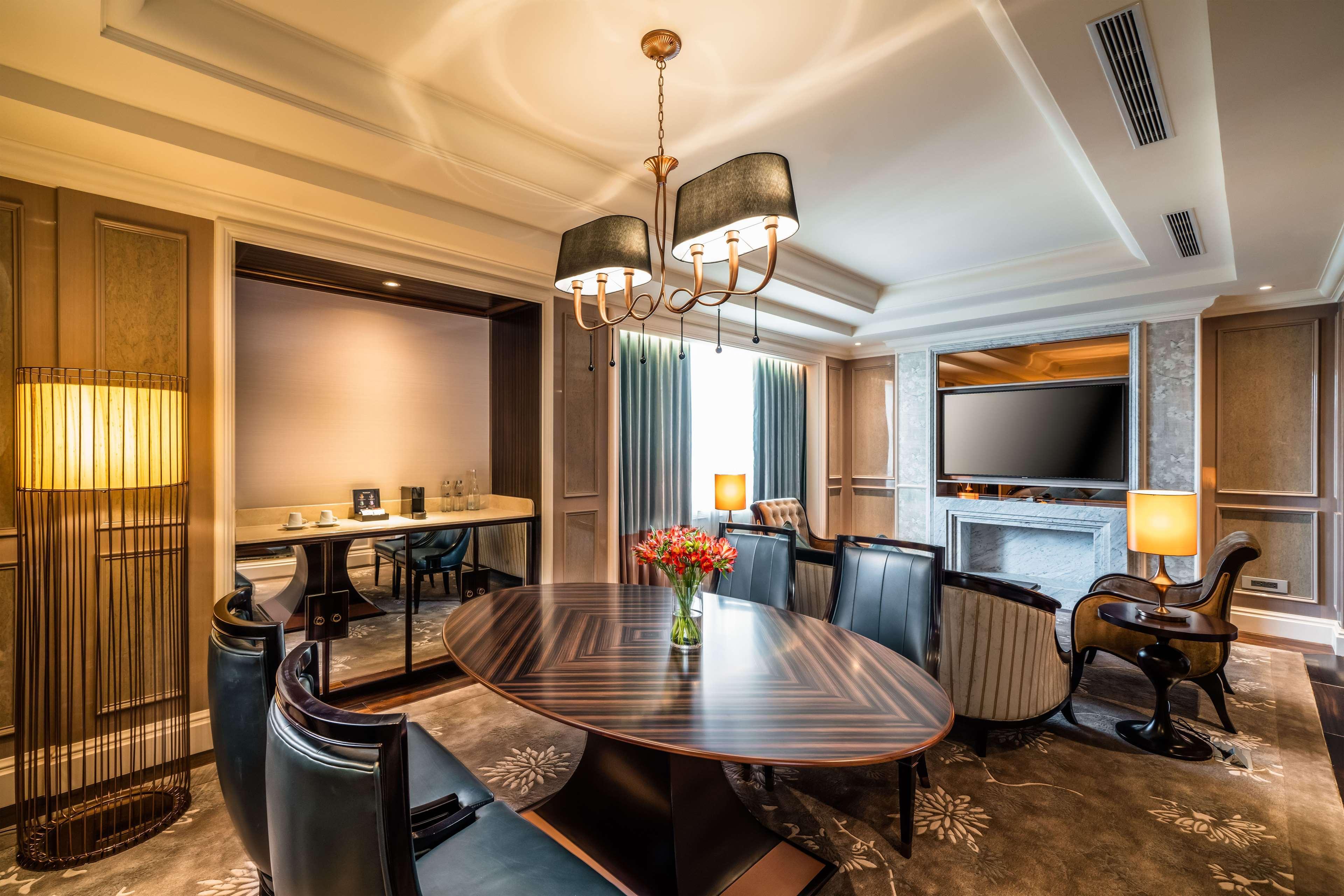 Caravelle Saigon 5* TP. Hồ Chí Minh