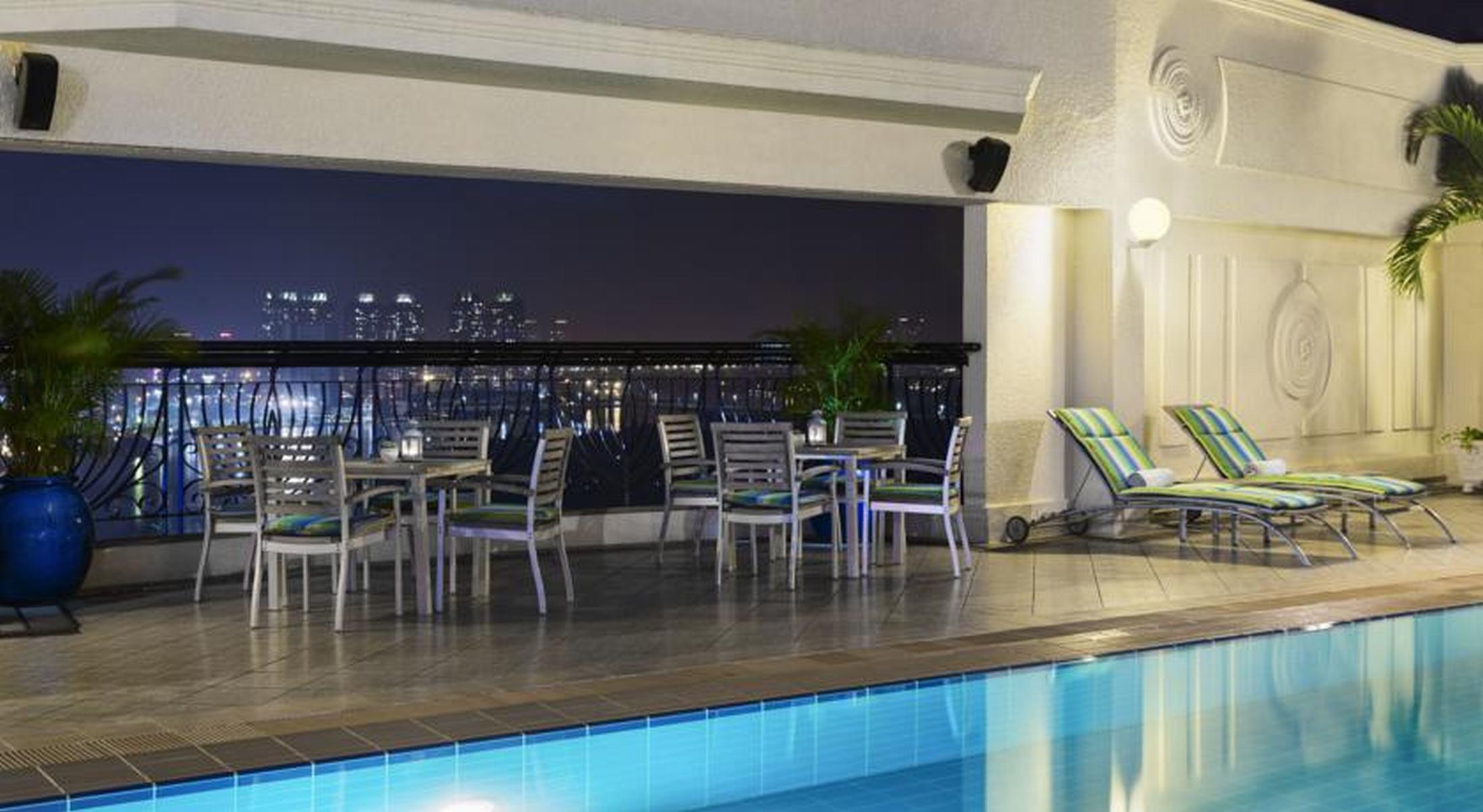 Renaissance Riverside Sài Gòn Khách sạn 5*