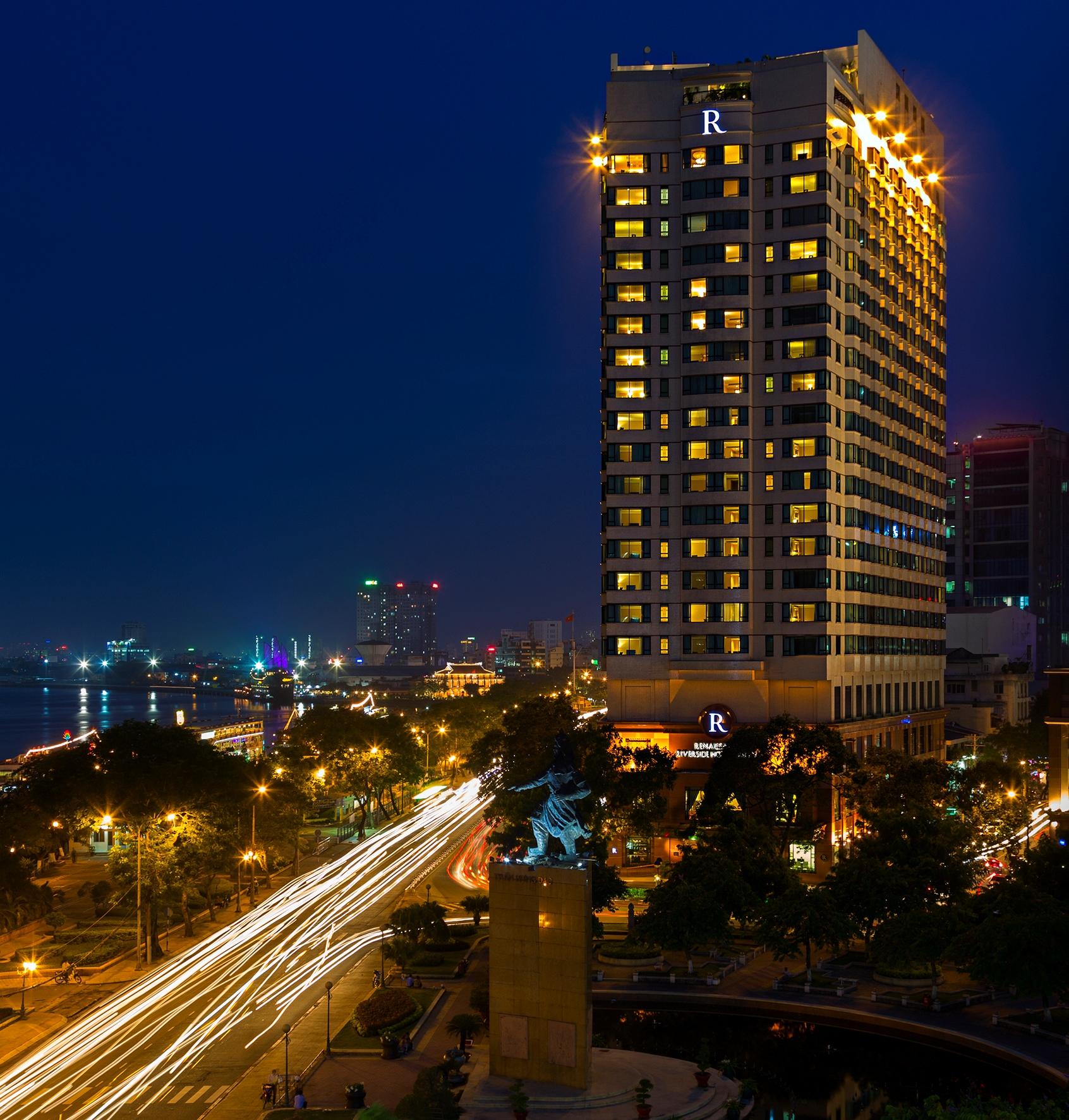Renaissance Riverside Sài Gòn Khách sạn