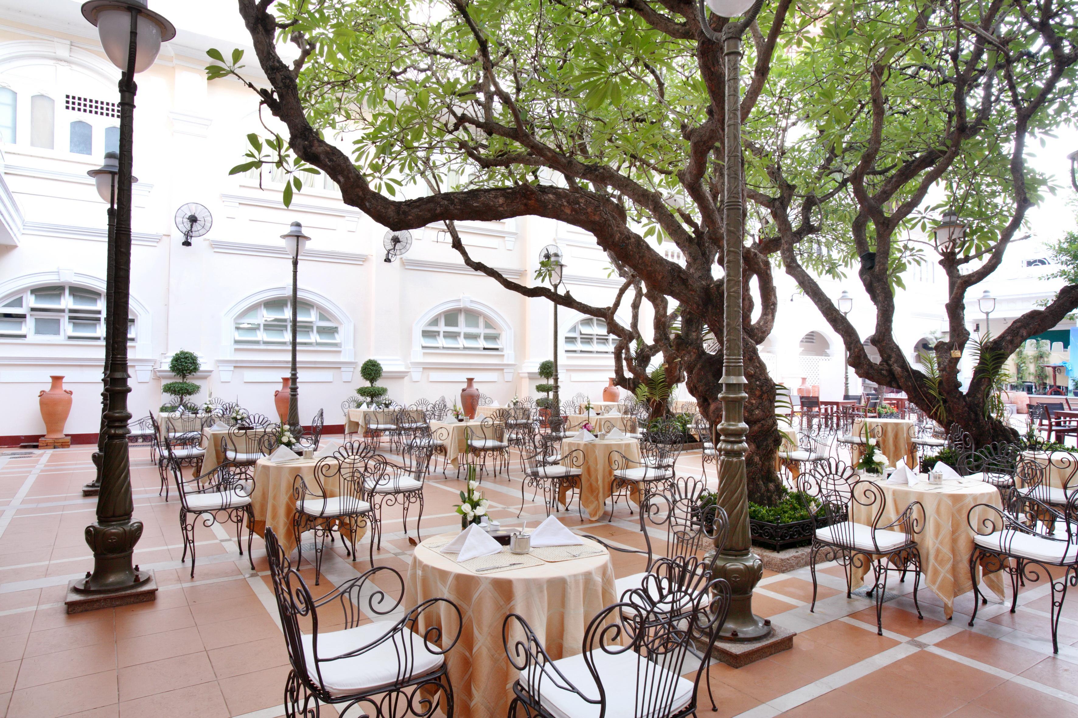 Continental Saigon Hotel 4*