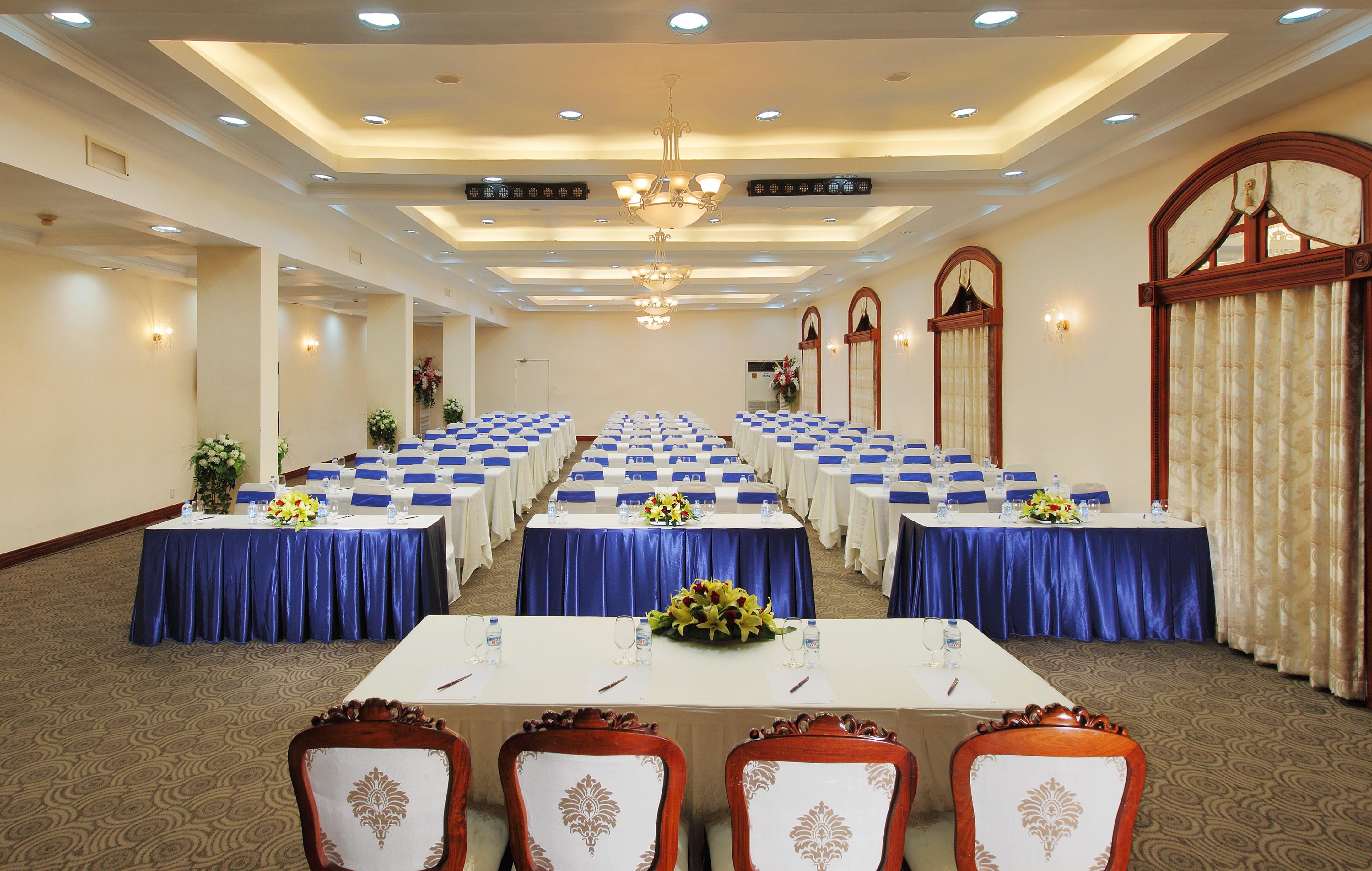Hotel Continental Saigon 4*