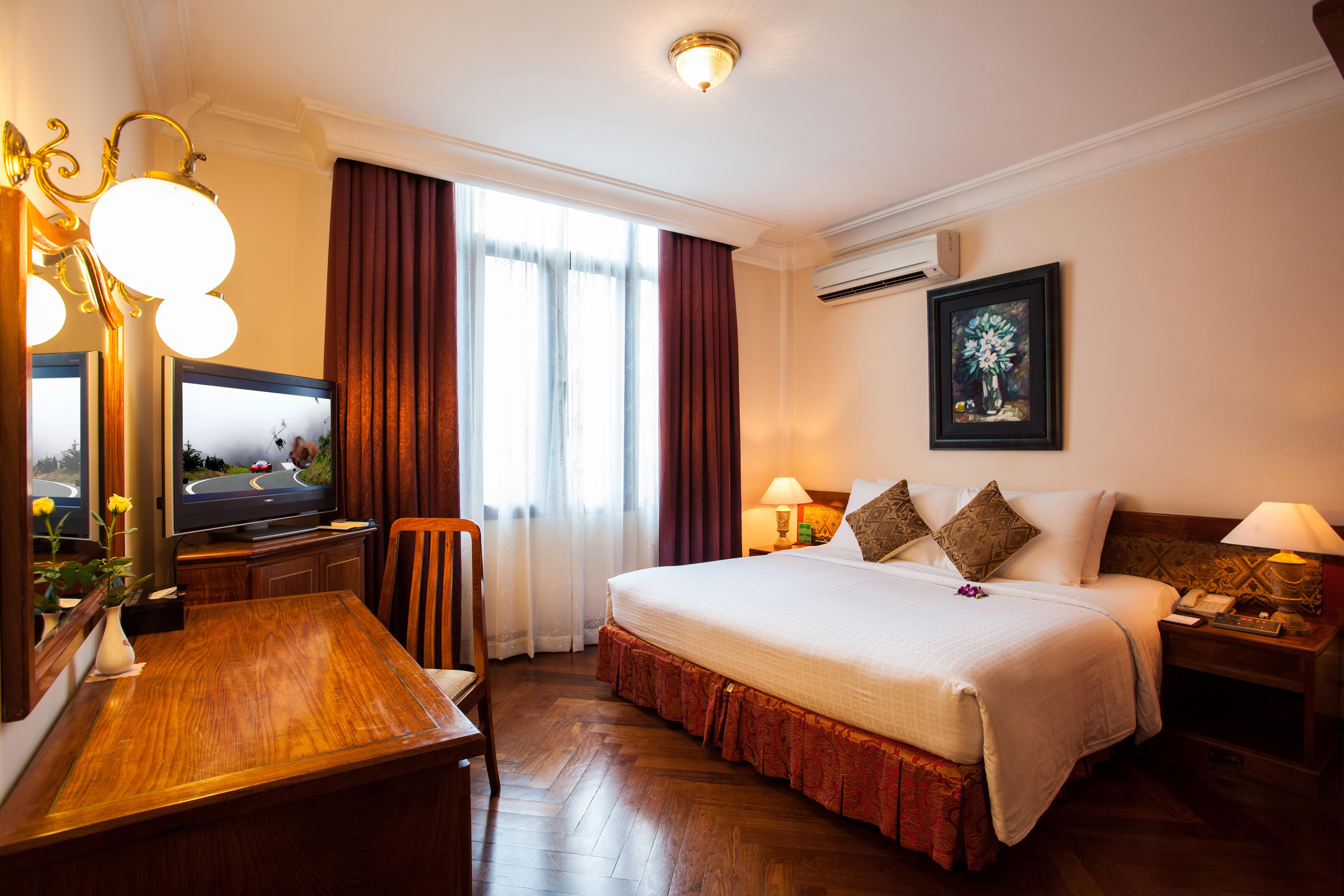 Majestic Saigon Hotel 5*
