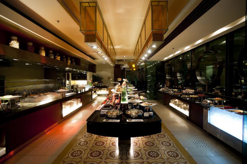 Equatorial Hotel Bandar Ho Chi Minh