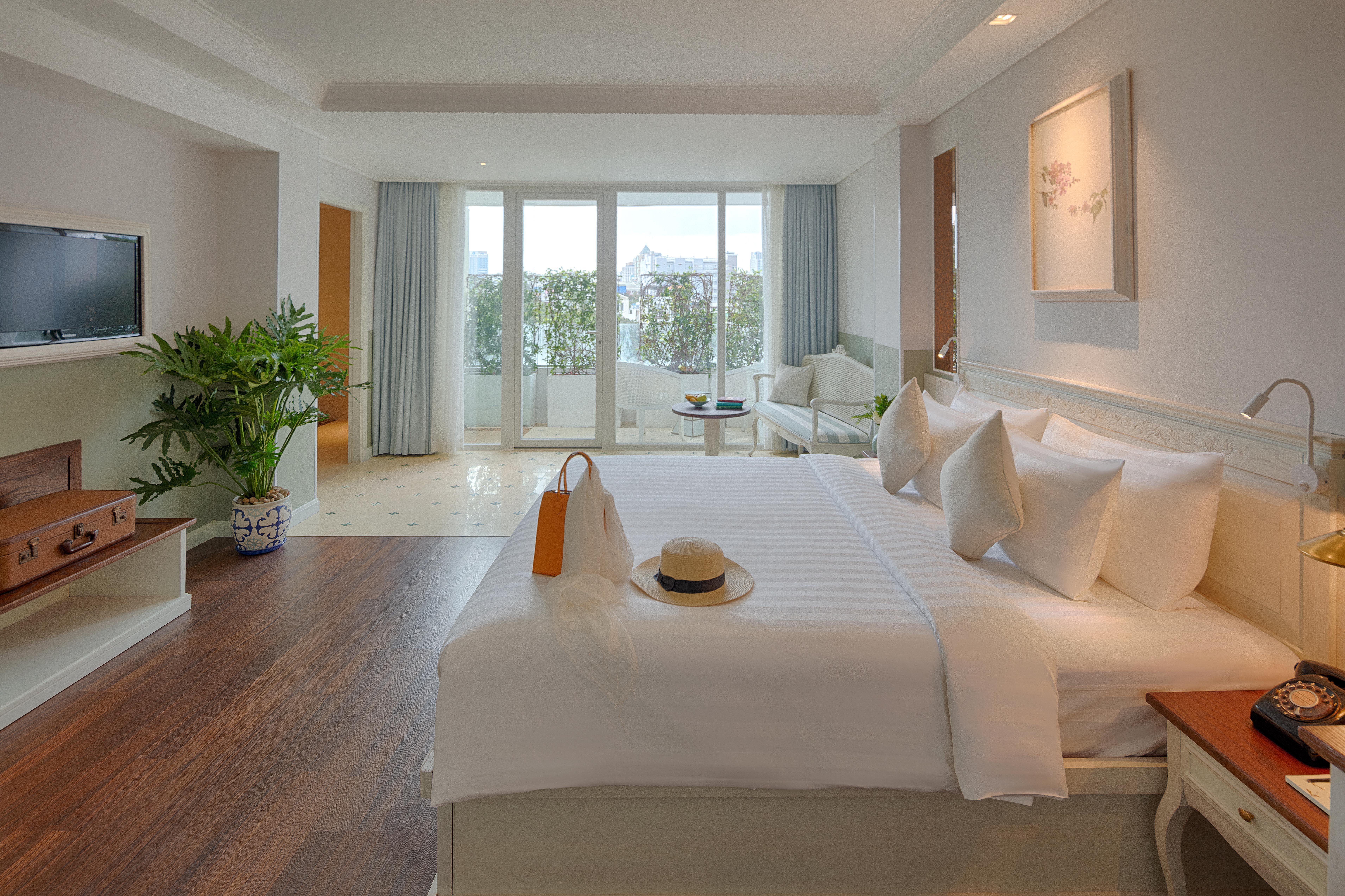 Au Charner Hotel 4*