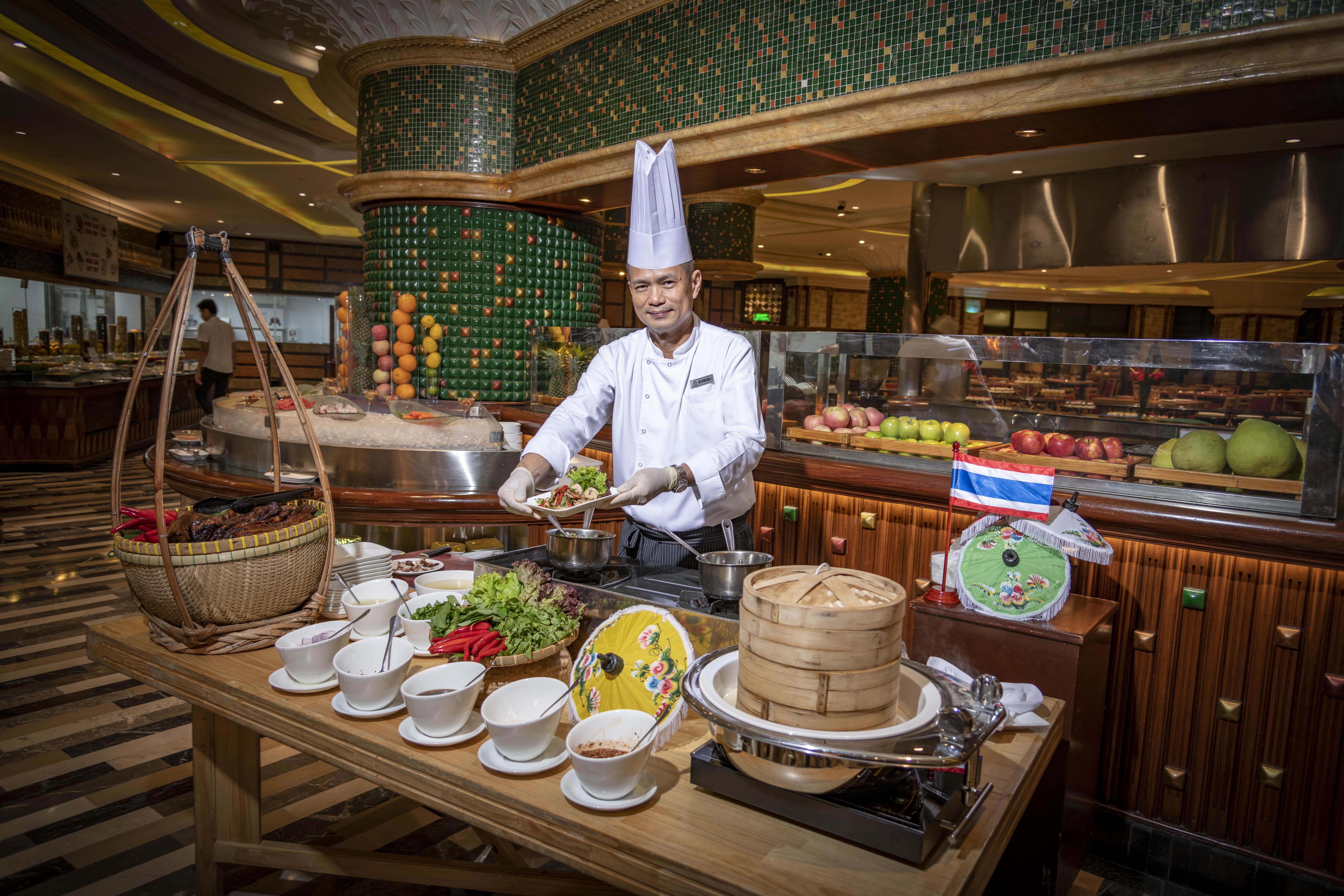 Khách sạn Windsor Plaza