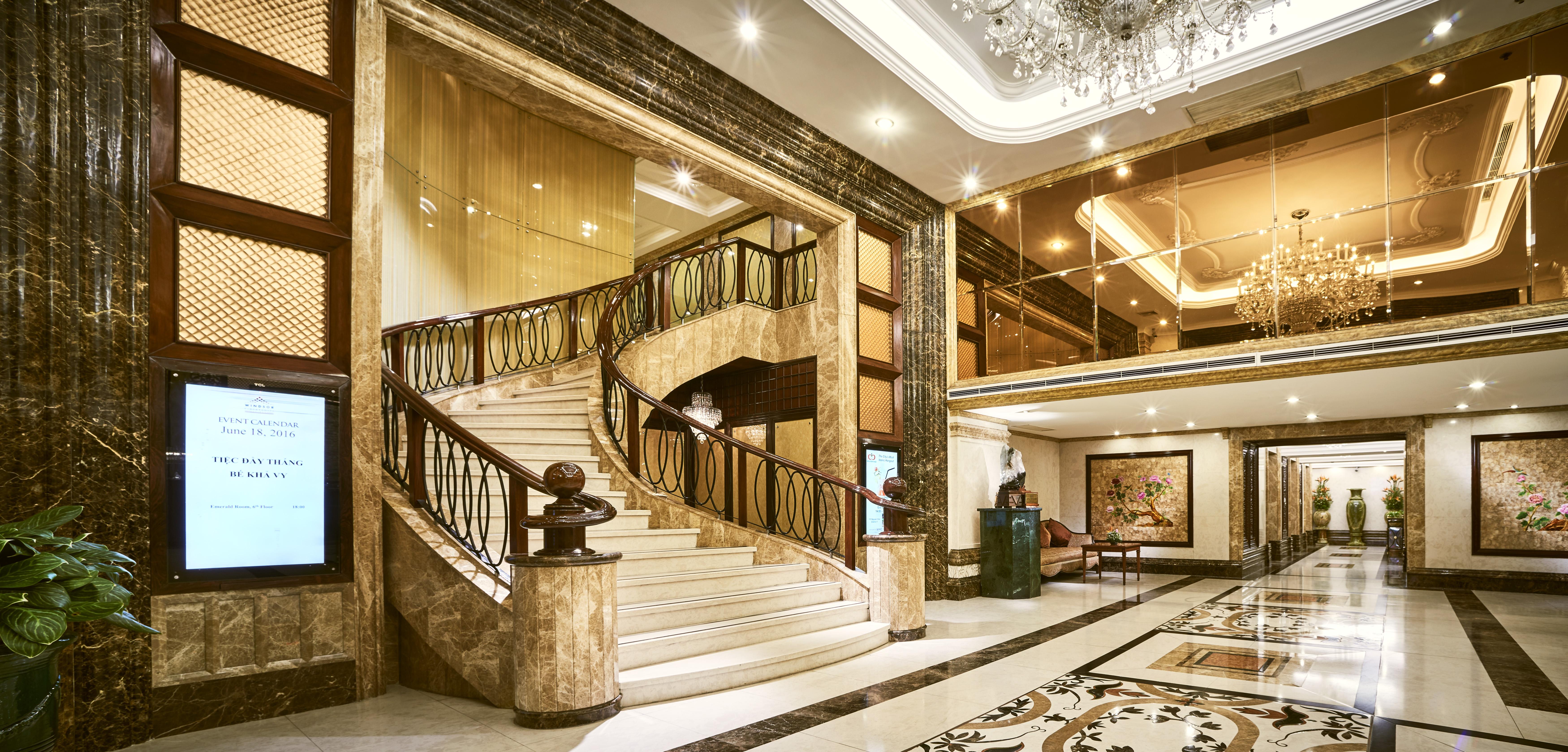 Windsor Plaza Hotel